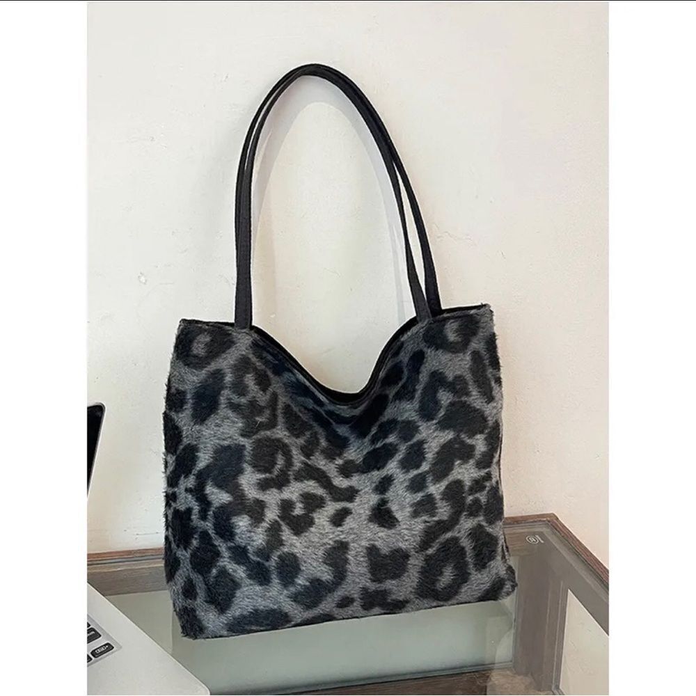 Leopard Print Canvas Magnetic Closure Shoulder Ba… - image 4